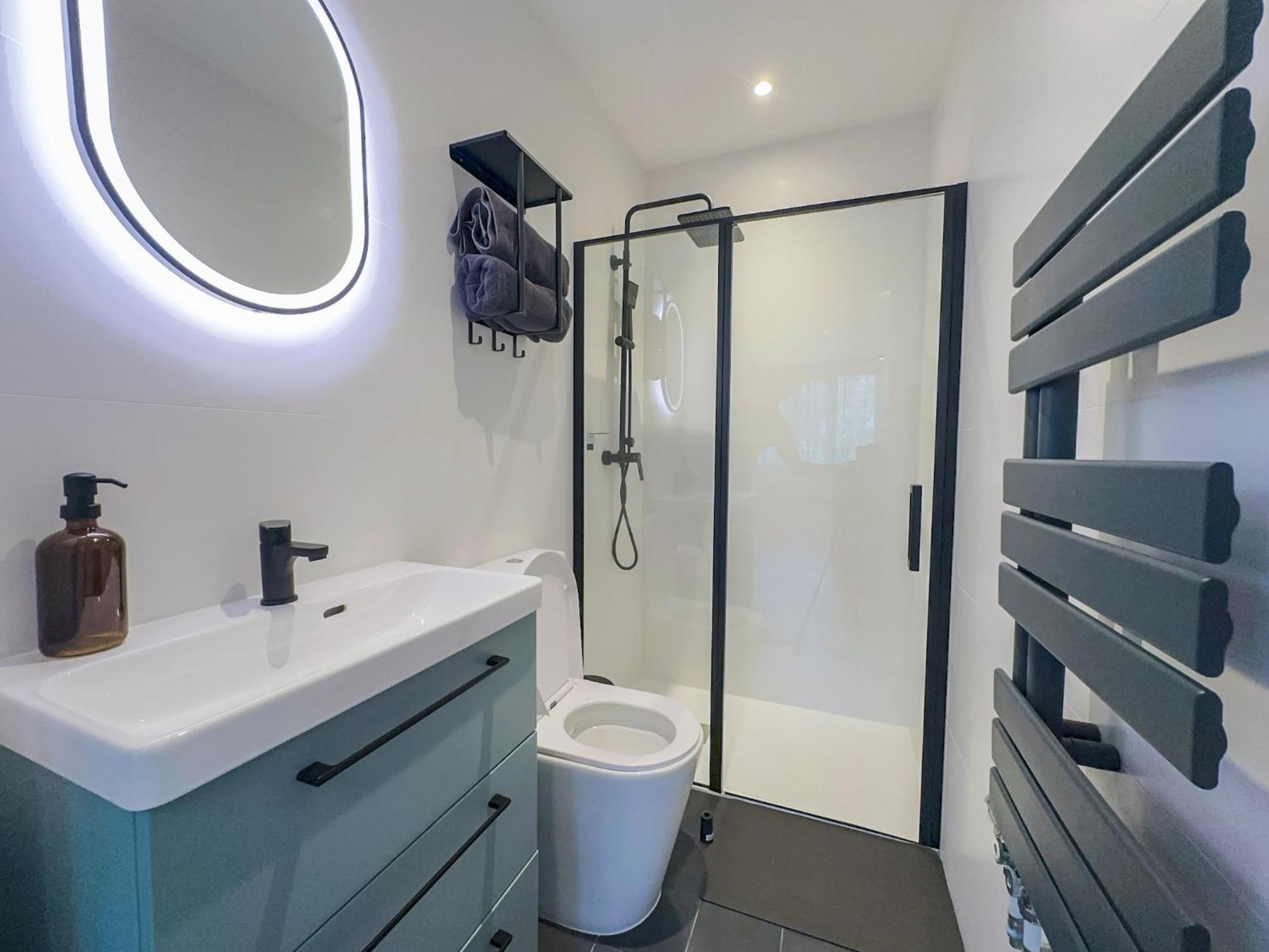 Vénissieux Serenity Suite מראה חיצוני תמונה